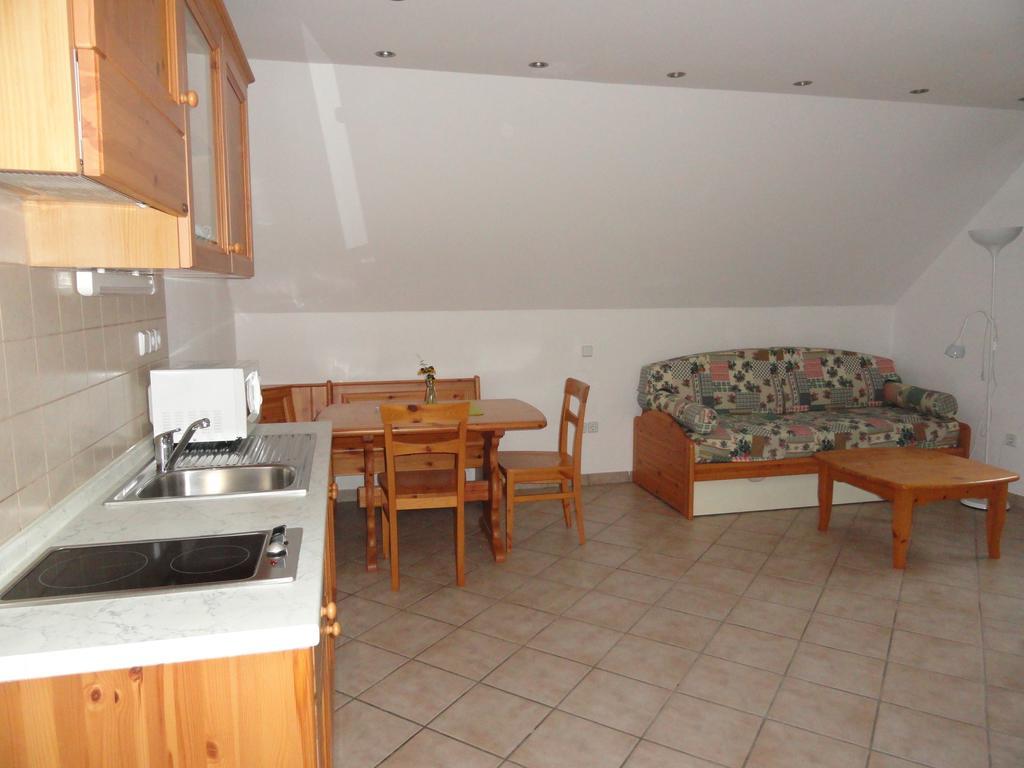 Farm Stay Dolinar Krainer Bohinjska Bela Zimmer foto